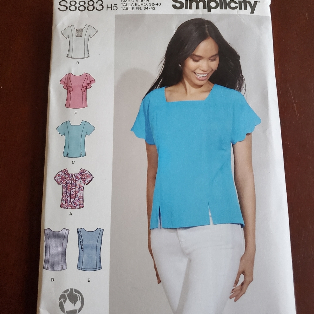 Simplicity  pattern  S8883